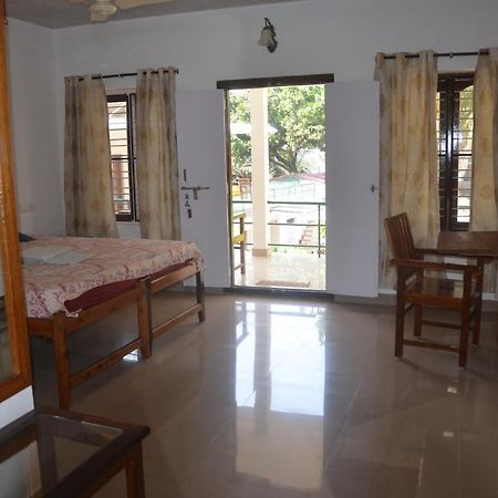 Arya Homestay Bougain Villa Gokarna  Kültér fotó