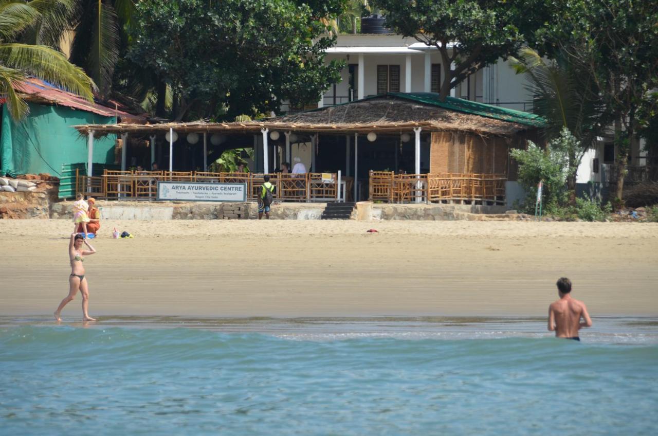 Arya Homestay Bougain Villa Gokarna  Kültér fotó