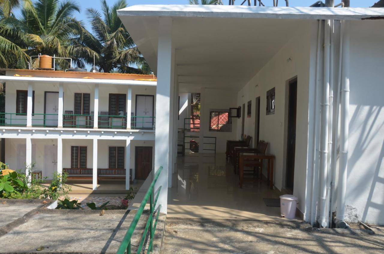 Arya Homestay Bougain Villa Gokarna  Kültér fotó