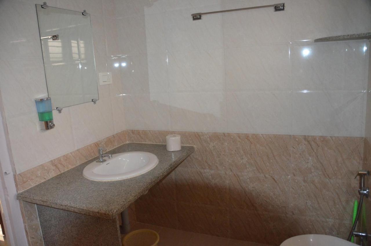 Arya Homestay Bougain Villa Gokarna  Kültér fotó